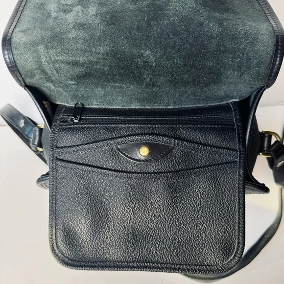 Dooney & Bourke Essex Black Shoulder Bag - Picture 10 of 16